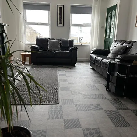 Сasa de vacaciones Town House Creeslough