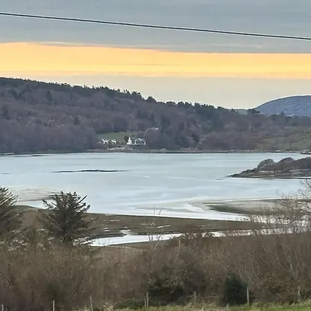 Town House * Creeslough