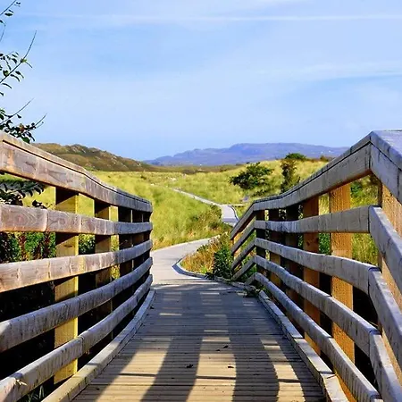 Town House Semesterbostad Creeslough