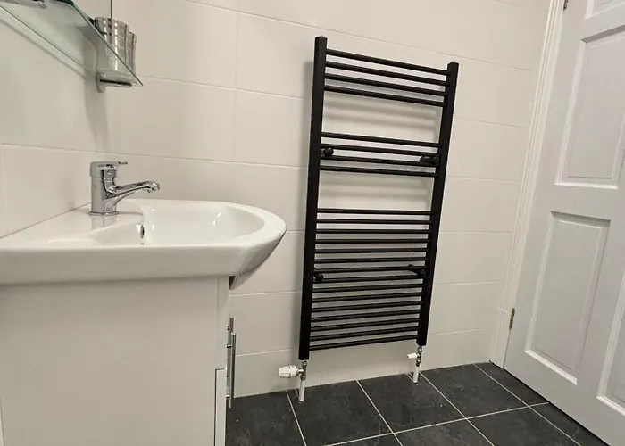 Town House 펜션 Creeslough